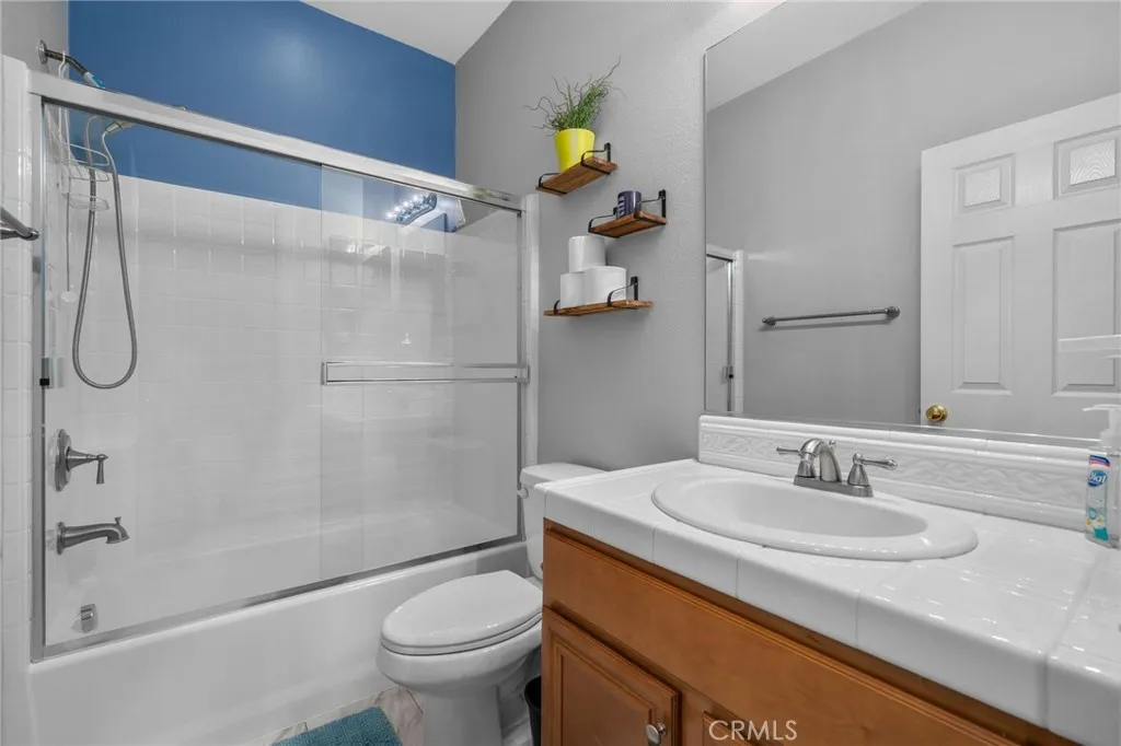 14175 Autumn Creek Court, Eastvale, California 92880 home-pic-45